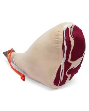 Das Schinkenkissen von Aufschnitt Berlin sieht aus, wie ein Schinken. Man kann es wunderbar zum kuscheln auf dem Sofa nutzen und es als Designobjekt in der Wohnung platzieren.